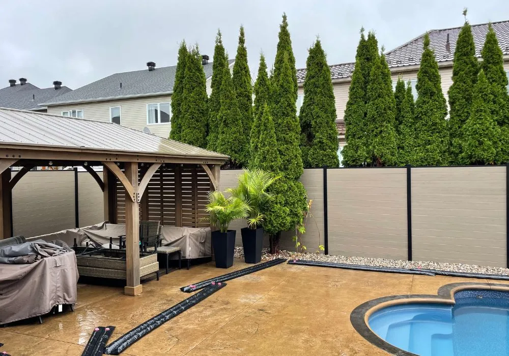 Best fence for dogs that jump