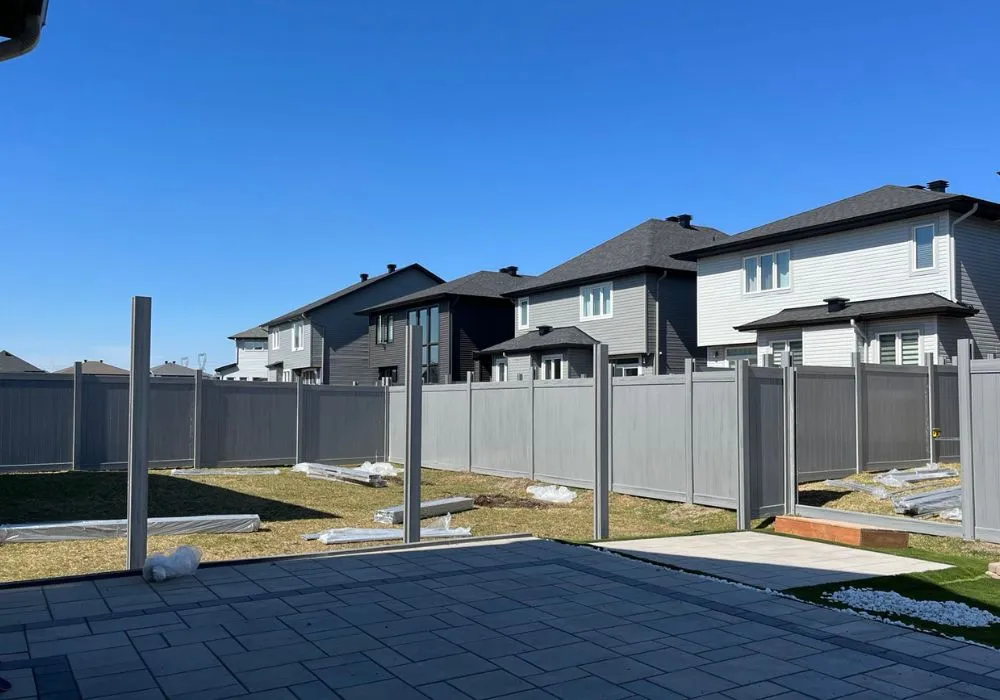 Installing a vinyl fence for beginners