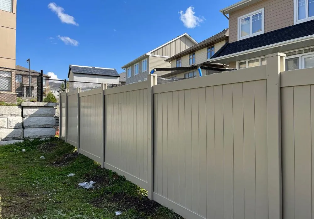 is vinyl fencing a good choice